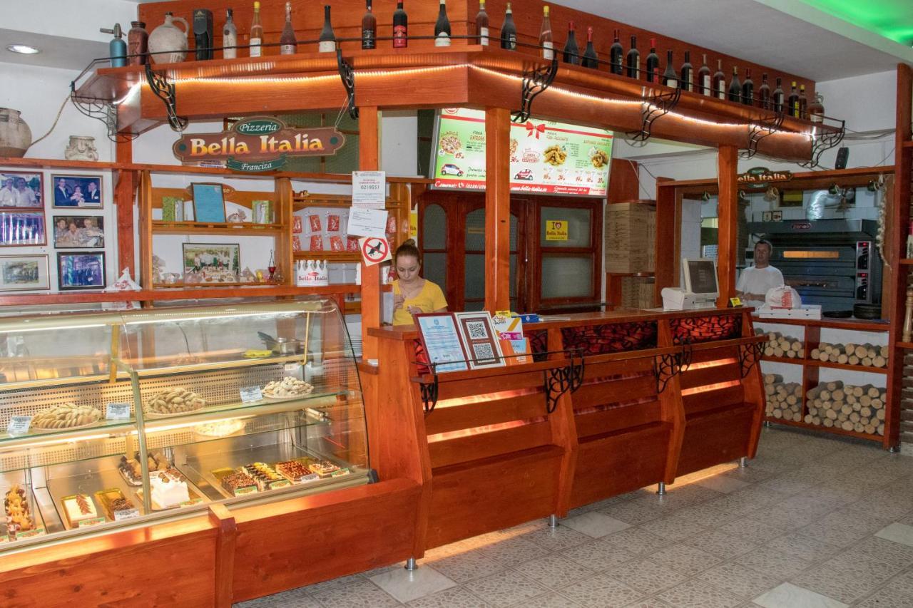 Hostel Bella Italia Brăila Extérieur photo