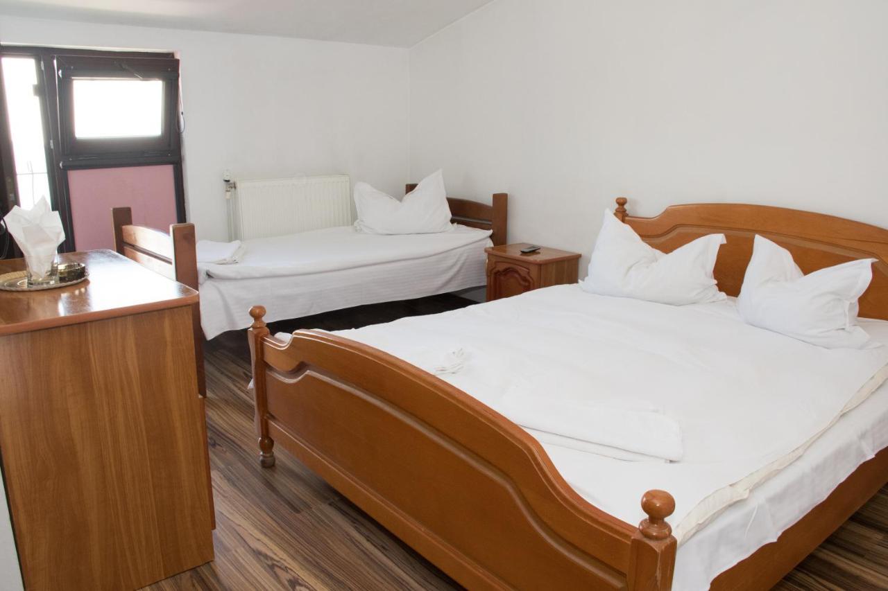 Hostel Bella Italia Brăila Extérieur photo